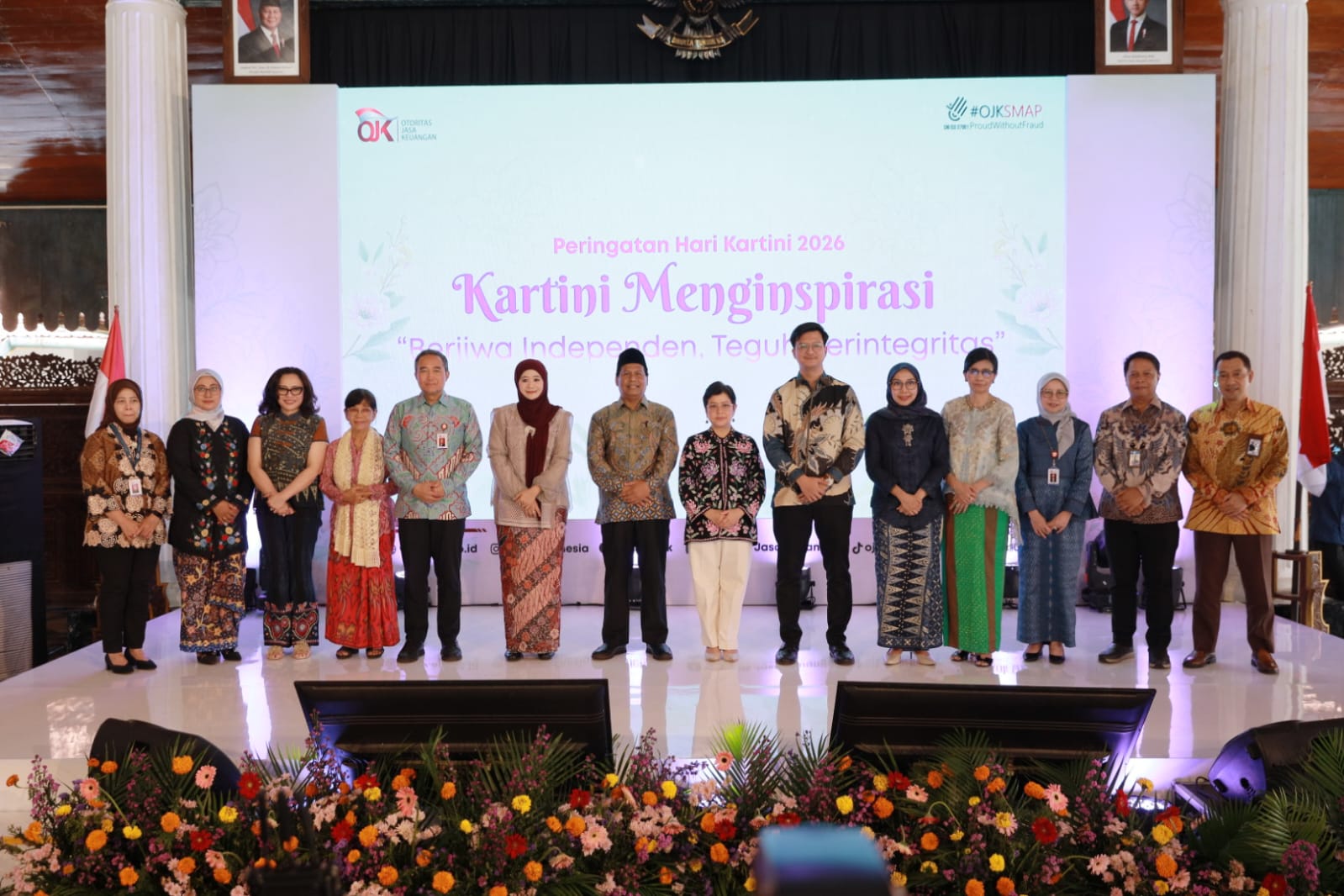 Thumbnail OJK Ajak Perempuan Teladani Kartini, Perkuat Budaya Integritas dan Anti-Fraud, OJK Gelar Inspiring Talkshow di Rembang